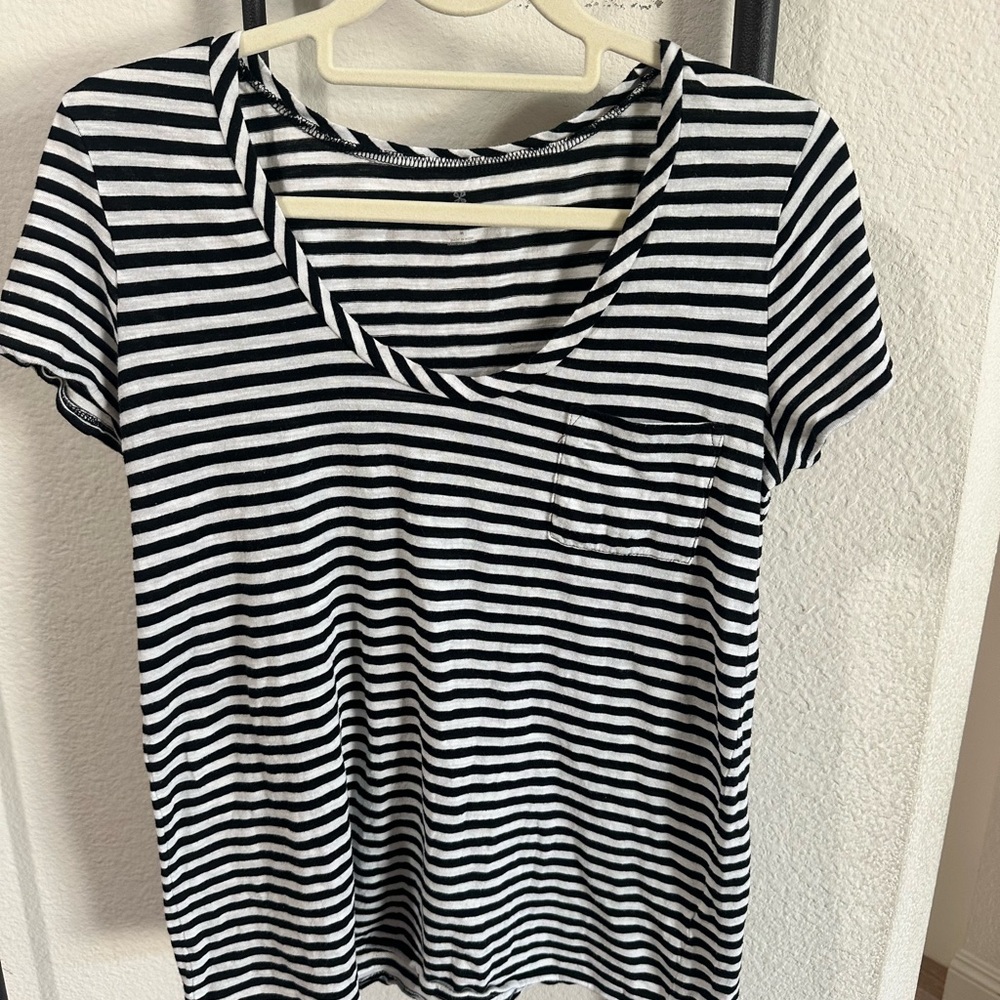 Caslon Black and White scoop neck Striped Tee